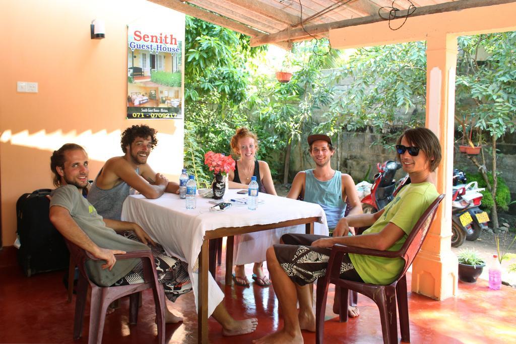 Senith Guest House Mirissa Exterior foto